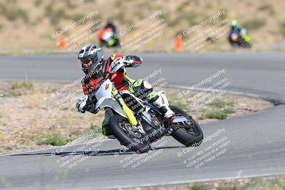 media/Oct-14-2023-TrackXperience (Sat) [[0517685739]]/Level 3/session 2 turn 4 RED FLAG/